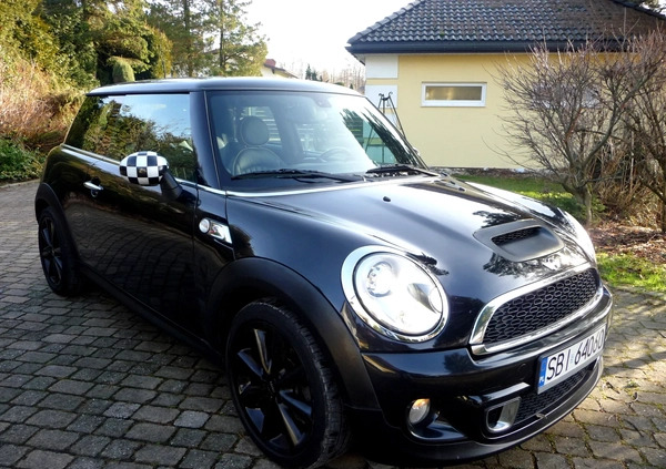 MINI Cooper cena 34900 przebieg: 143000, rok produkcji 2011 z Stęszew małe 742